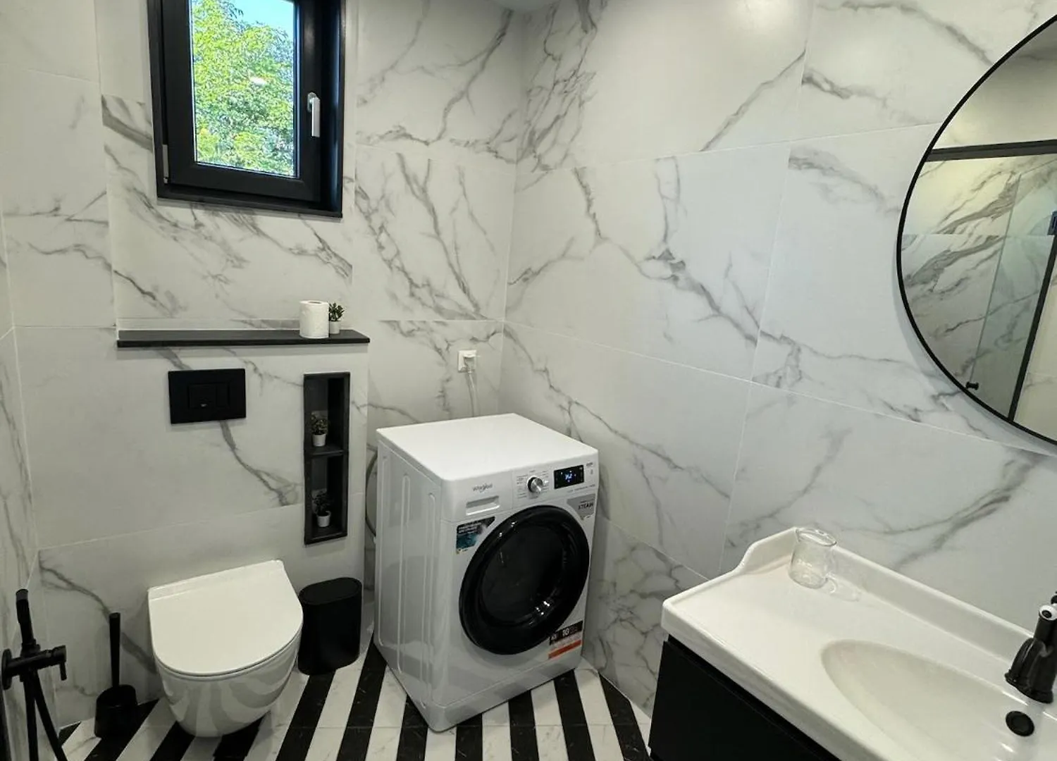Edelweiss Sofia Apartment